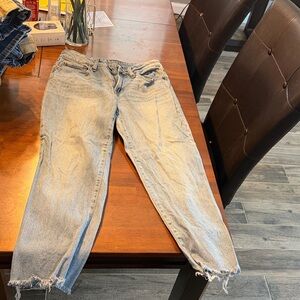 Forever 21 Light Blue Cropped Jeans